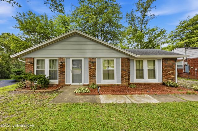 5610 Riata Ct, Louisville, KY 40218