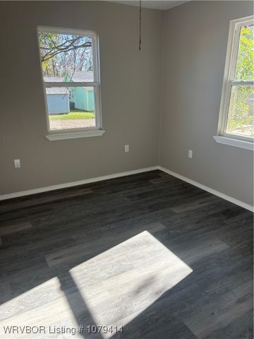 106 S Bagwell, Poteau, OK 74953