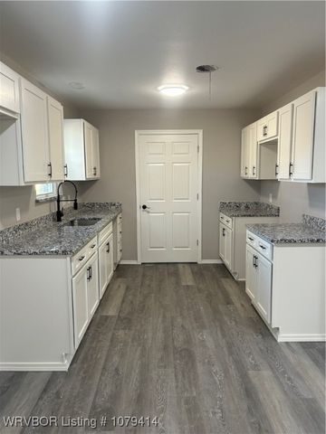 106 S Bagwell, Poteau, OK 74953