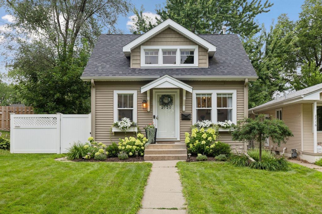2720 Vernon Avenue S, Saint Louis Park, MN 55416