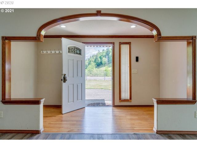 5031 Se JENNE Rd, Portland, OR 97236