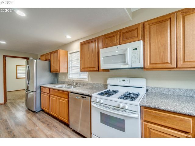 5031 Se JENNE Rd, Portland, OR 97236