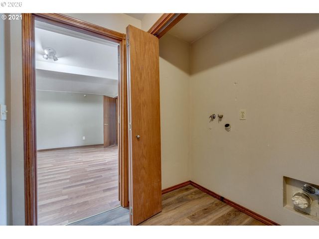 5031 Se JENNE Rd, Portland, OR 97236