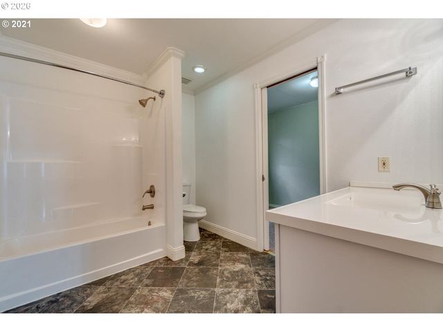 5031 Se JENNE Rd, Portland, OR 97236