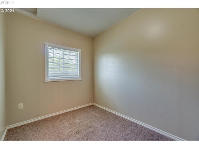 5031 Se JENNE Rd, Portland, OR 97236