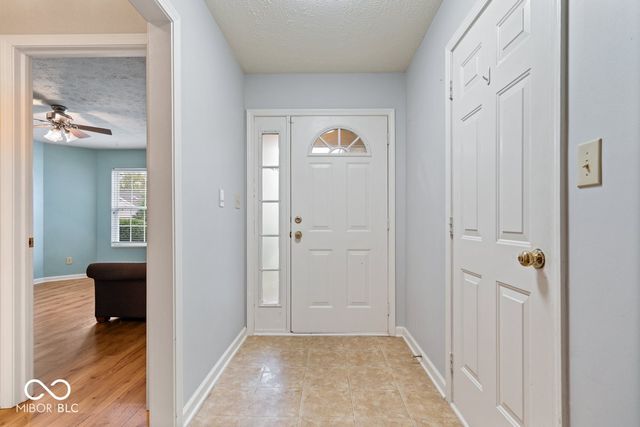 8140 Burnett Boulevard, Avon, IN 46123