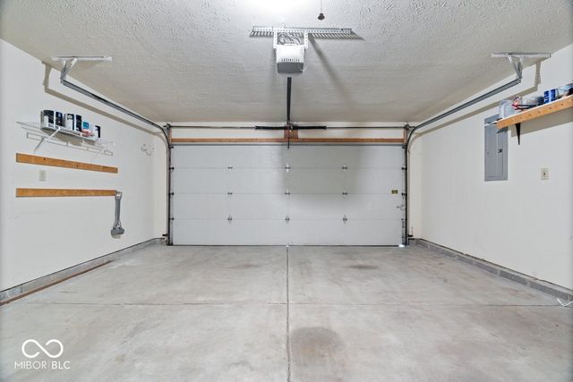8140 Burnett Boulevard, Avon, IN 46123