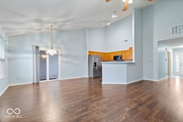 8140 Burnett Boulevard, Avon, IN 46123