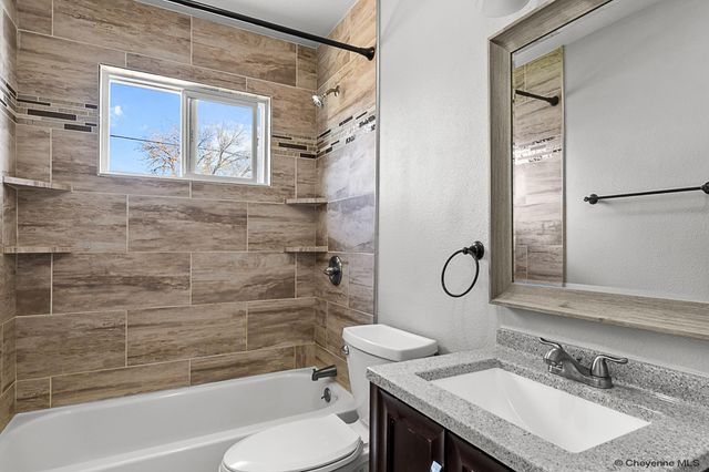 5009 LINDEN WY, Cheyenne, WY 82009