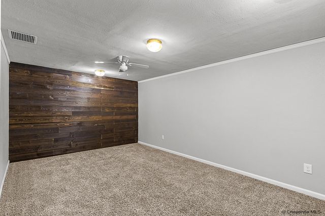 5009 LINDEN WY, Cheyenne, WY 82009