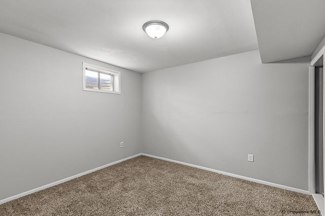 5009 LINDEN WY, Cheyenne, WY 82009