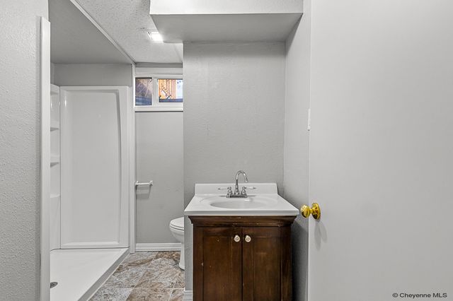 5009 LINDEN WY, Cheyenne, WY 82009