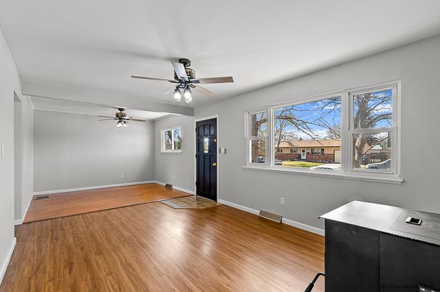 5009 LINDEN WY, Cheyenne, WY 82009