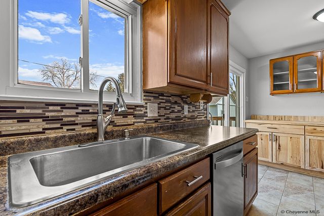 5009 LINDEN WY, Cheyenne, WY 82009