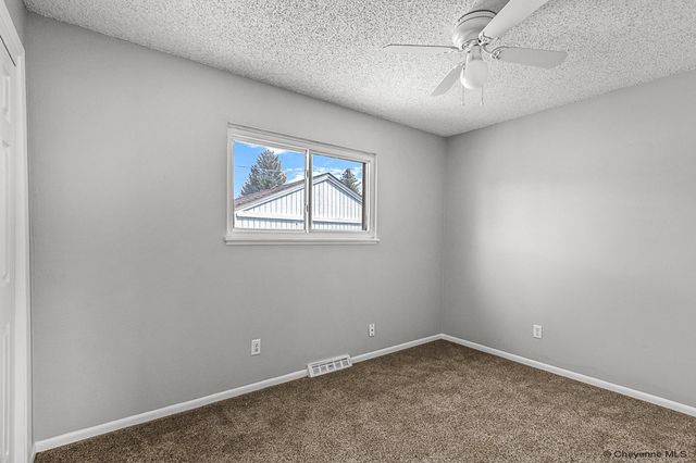 5009 LINDEN WY, Cheyenne, WY 82009