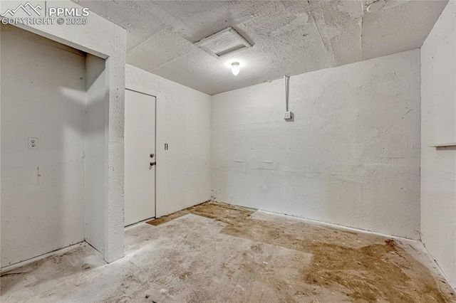 2821 Beacon Street, Colorado Springs, CO 80907