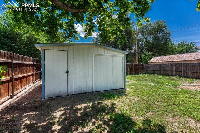 2821 Beacon Street, Colorado Springs, CO 80907