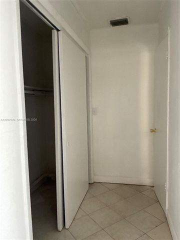 3410 SW 17th St, Fort Lauderdale, FL 33312