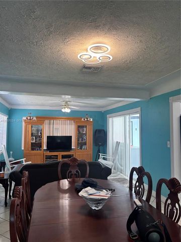 3410 SW 17th St, Fort Lauderdale, FL 33312