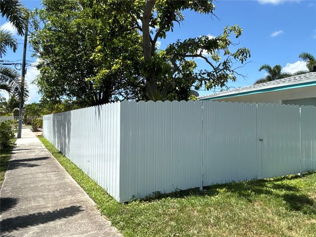 3410 SW 17th St, Fort Lauderdale, FL 33312