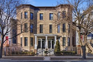 1254 W Diversey Parkway 1, Chicago, IL 60614