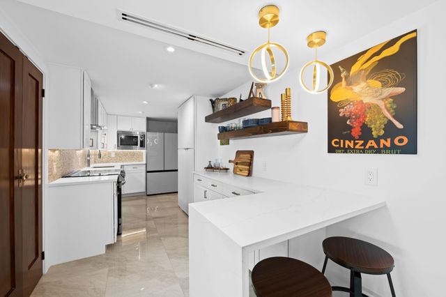 1151 N FORT LAUDERDALE BEACH Boulevard 14D, Fort Lauderdale, FL 33304