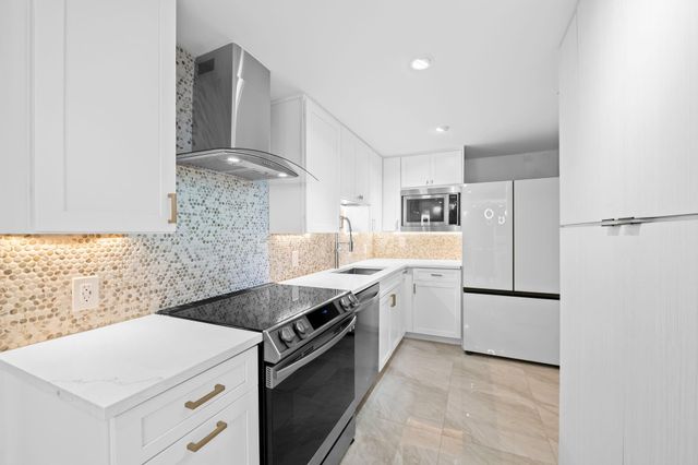 1151 N FORT LAUDERDALE BEACH Boulevard 14D, Fort Lauderdale, FL 33304