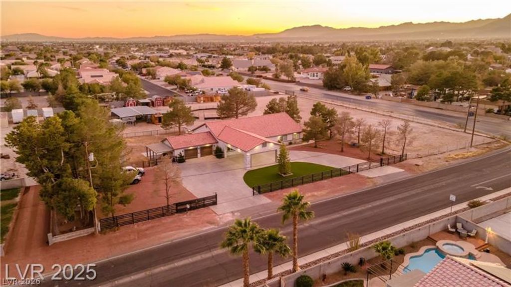 5353 Dorrell Lane, Las Vegas, NV 89131 — photo 4