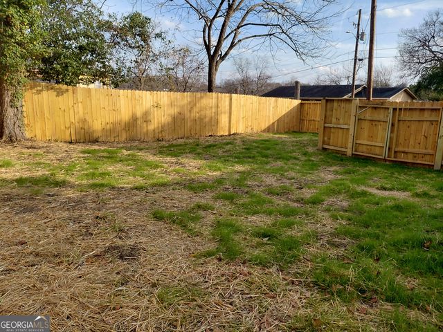 344 Blossom Avenue, Macon, GA 31204