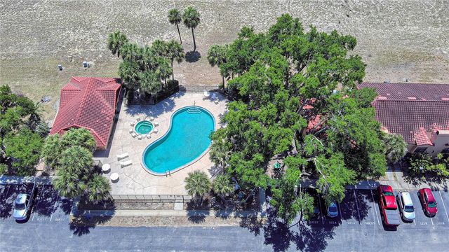1236 N FAIRWAY DRIVE, Apopka, FL 32712