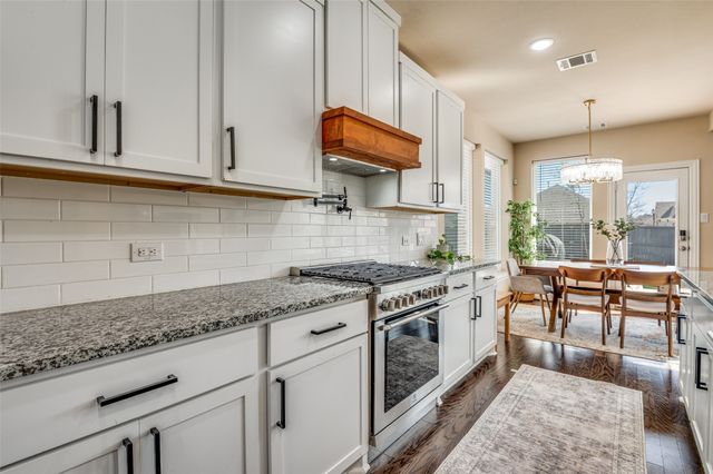 7130 Red Twig Trail, Venus, TX 76084