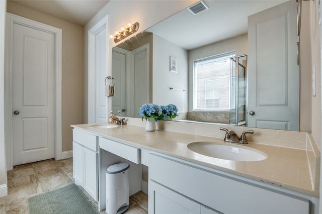 7130 Red Twig Trail, Venus, TX 76084