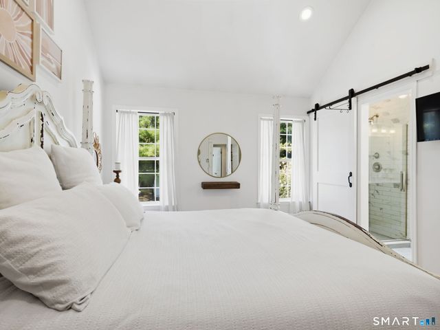 74 Hastings Lane, Stamford, CT 06905