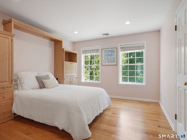 74 Hastings Lane, Stamford, CT 06905