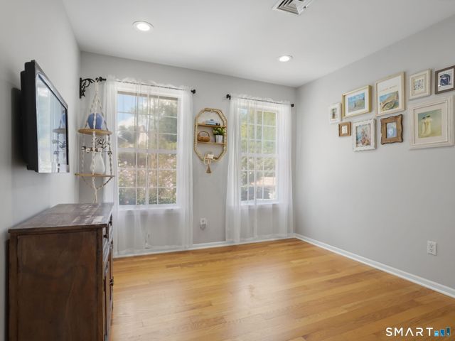 74 Hastings Lane, Stamford, CT 06905