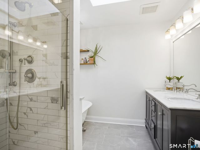 74 Hastings Lane, Stamford, CT 06905