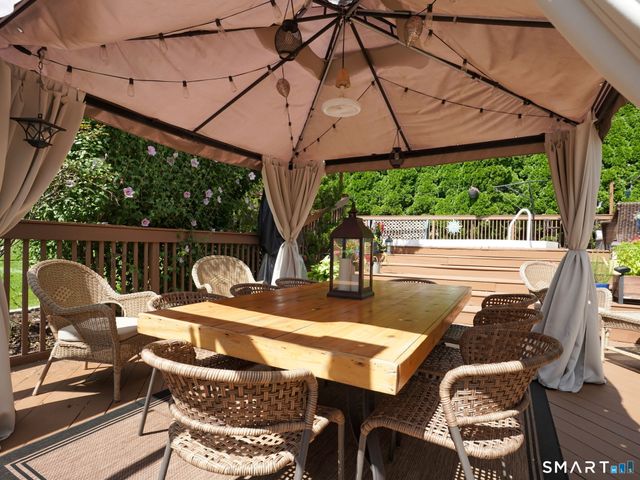 74 Hastings Lane, Stamford, CT 06905