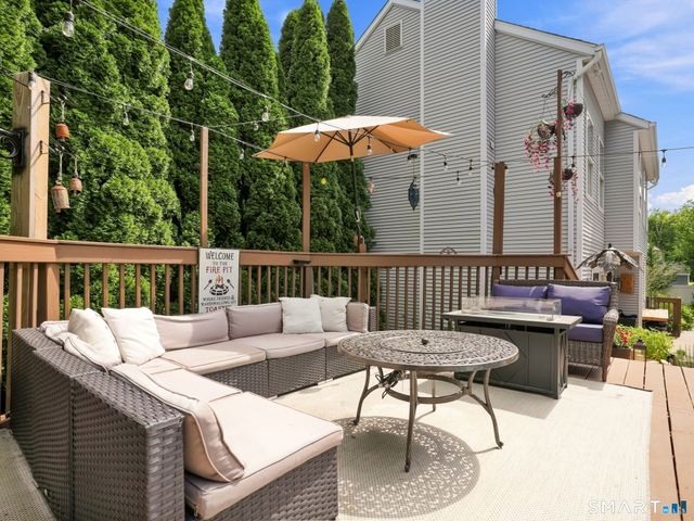 74 Hastings Lane, Stamford, CT 06905