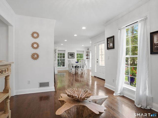 74 Hastings Lane, Stamford, CT 06905