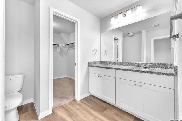 1044 Raceland, San Antonio, TX 78245