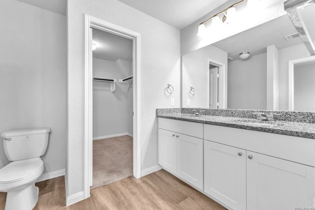 1044 Raceland, San Antonio, TX 78245