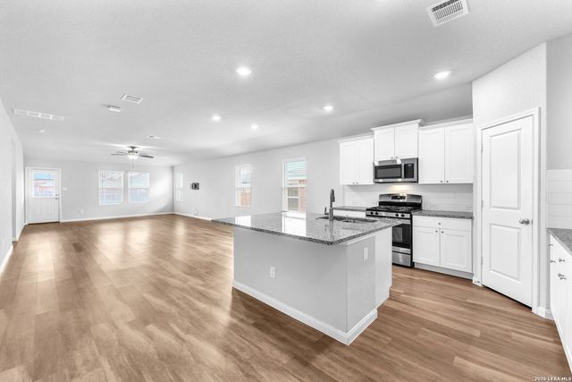 1044 Raceland, San Antonio, TX 78245