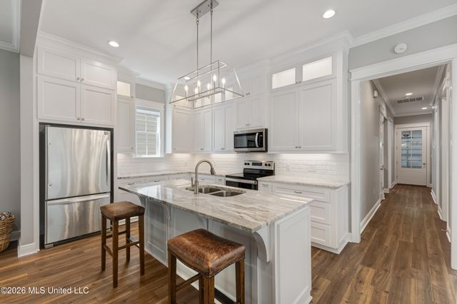 148 Bellegrass Boulevard, Hattiesburg, MS 39402