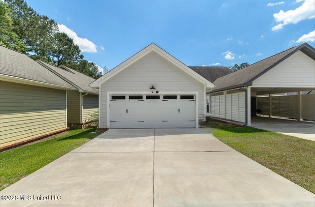 148 Bellegrass Boulevard, Hattiesburg, MS 39402