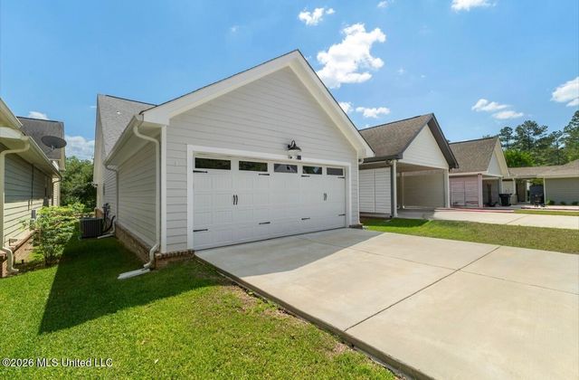 148 Bellegrass Boulevard, Hattiesburg, MS 39402