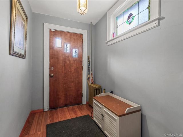 14702 33rd Avenue, Flushing, NY 11354
