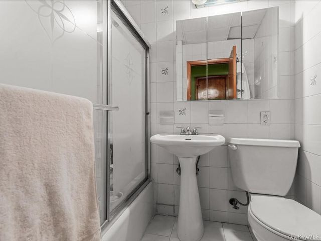 14702 33rd Avenue, Flushing, NY 11354