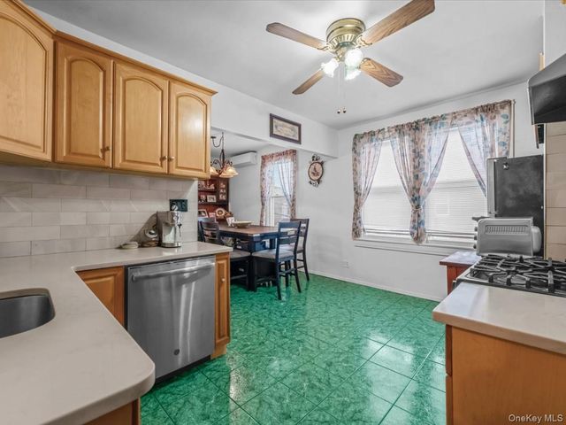 14702 33rd Avenue, Flushing, NY 11354