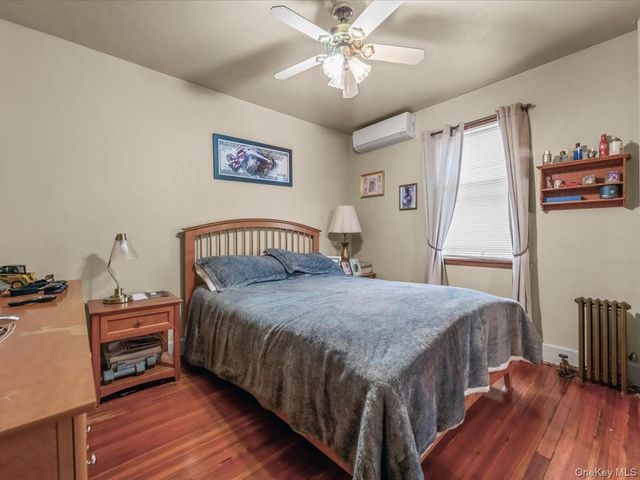 14702 33rd Avenue, Flushing, NY 11354