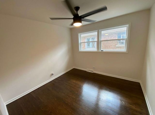 5749 W 63rd Place, Chicago, IL 60638